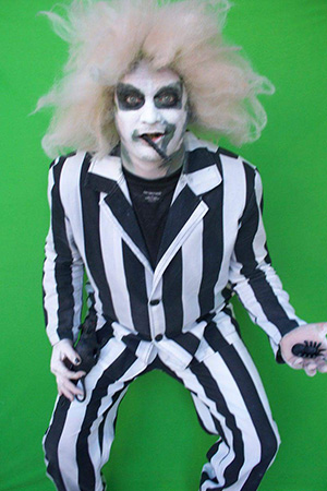 Beetle Juice Impersonator